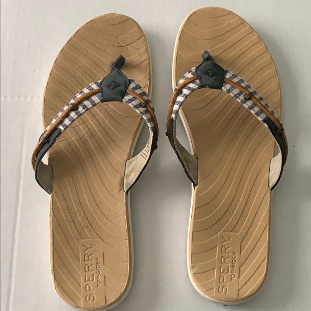 Sperry flip flops